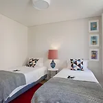 Chiado Square | Апартаменти *