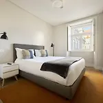 Chiado Square | Апартаменти *