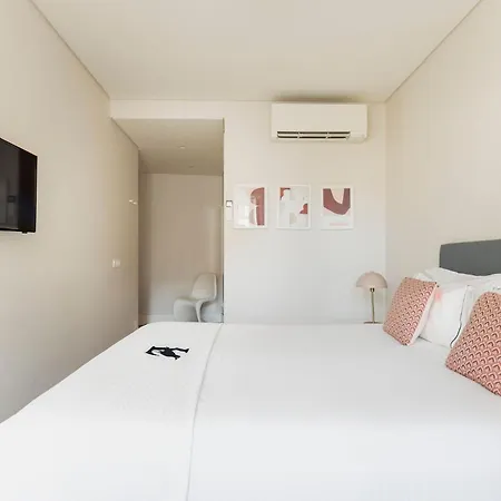 Апартаменты Chiado Square Apartments | Lisbon Best Apartments *