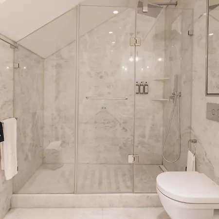 Апартаменты Chiado Square Apartments | Lisbon Best Apartments