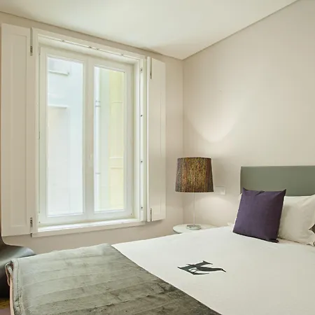 Chiado Square Apartments | Lisbon Best Apartments *