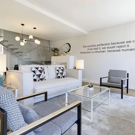 Chiado Square Apartments | Lisbon Best Apartments Apartment