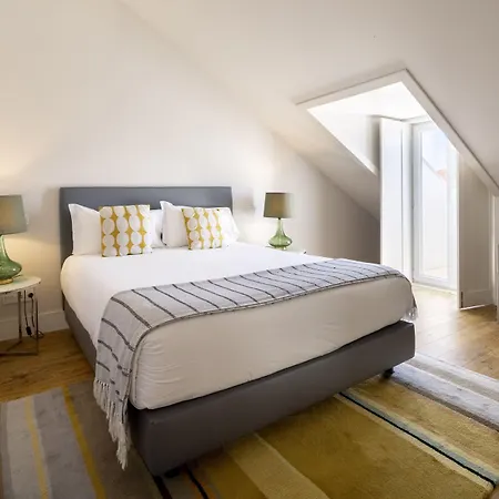 Apartment Chiado Square Apartments | Lisbon Best Apartments