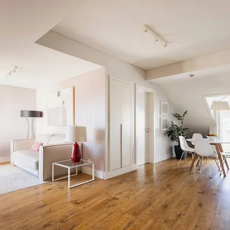 Apartment Chiado Square Apartments | Lisbon Best Apartments